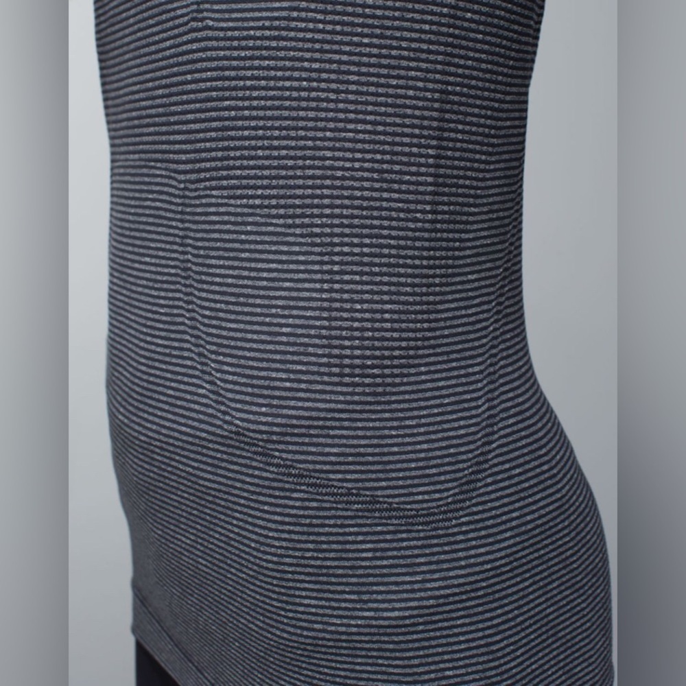 Lululemon Run: Swiftly Tech Racerback Tank Black / White W1A57S - Picture 3 of 11